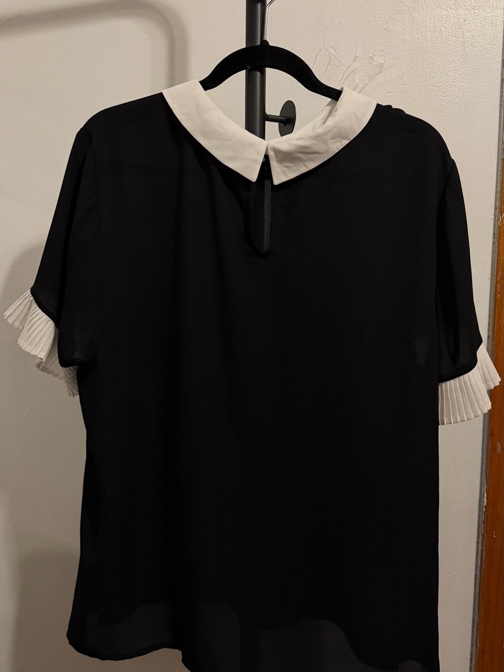 CeCe Black Blouse with Cream Peter Pan Collar and Pleated Sleeve Trim - Picture 3 of 4